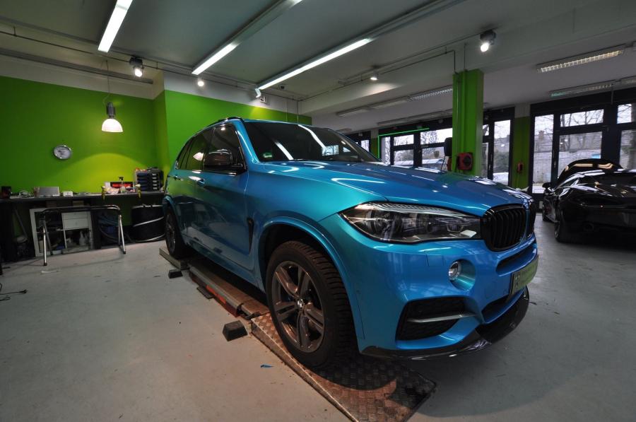 BMW X5 M50d in Atlantis Blue by Print Tech '2017